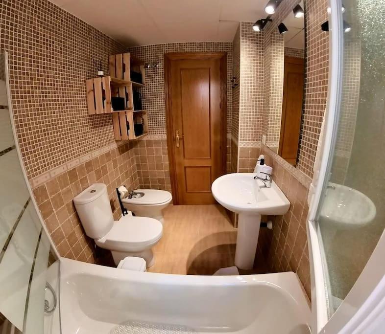 Moderno Y Confortable En Gueejar Sierra, Con Aparcamiento, Terraza, Wi-fi Guejar Sierra